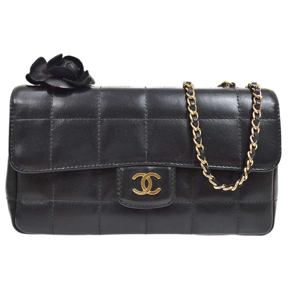 CHANEL 2003-2004 Camellia Choco Bar Shoulder Bag Mini Black Lambskin – Accessorio premium elegante