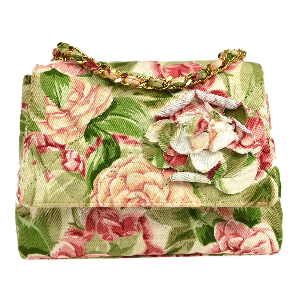 CHANEL 1997-1999 Camellia Flap Shoulder Bag – Accessorio premium elegante