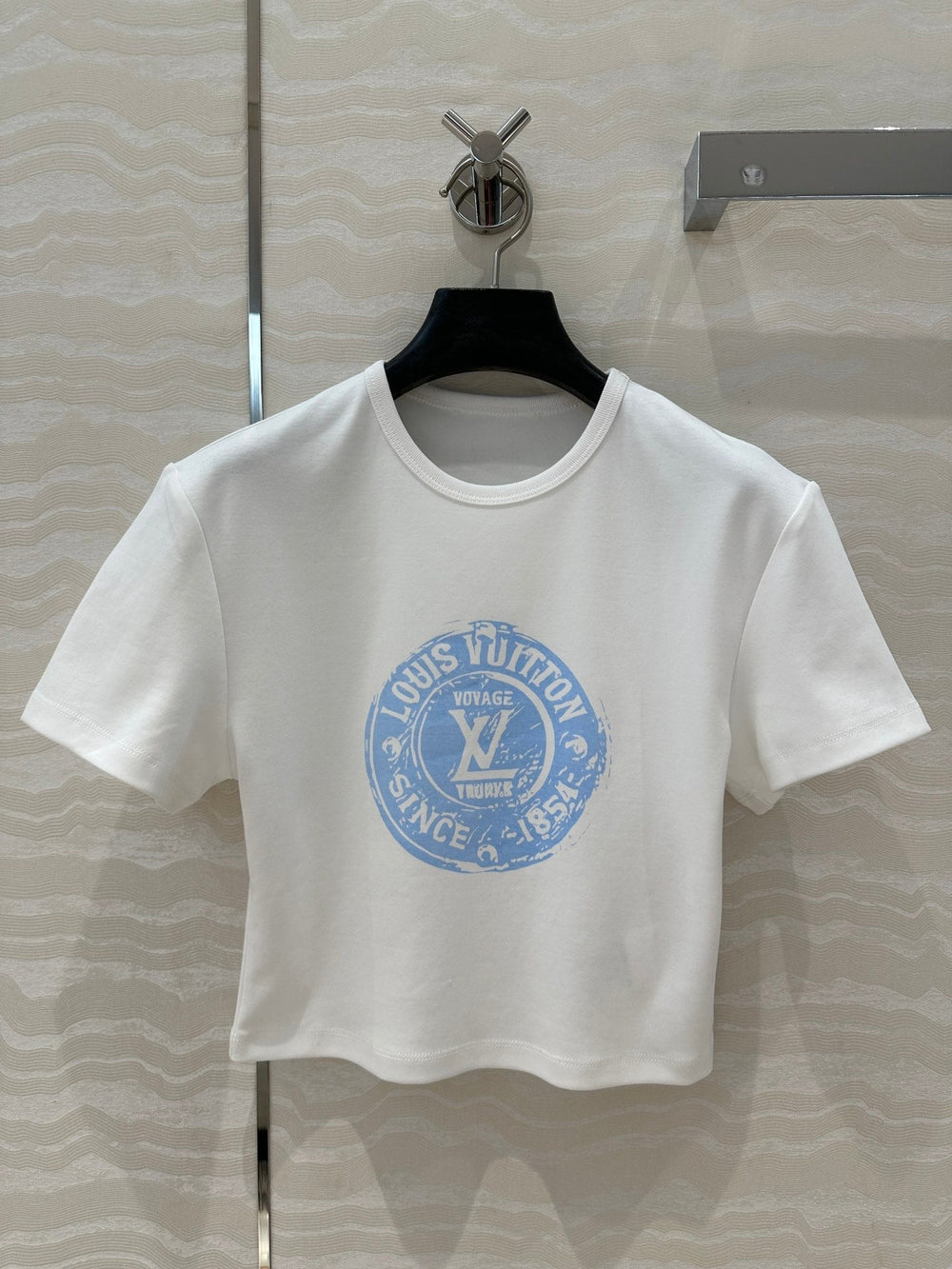 LV 25 MONOGRAM Print Logo Short T-Shirt White Blue Cotton – Accessorio premium elegante