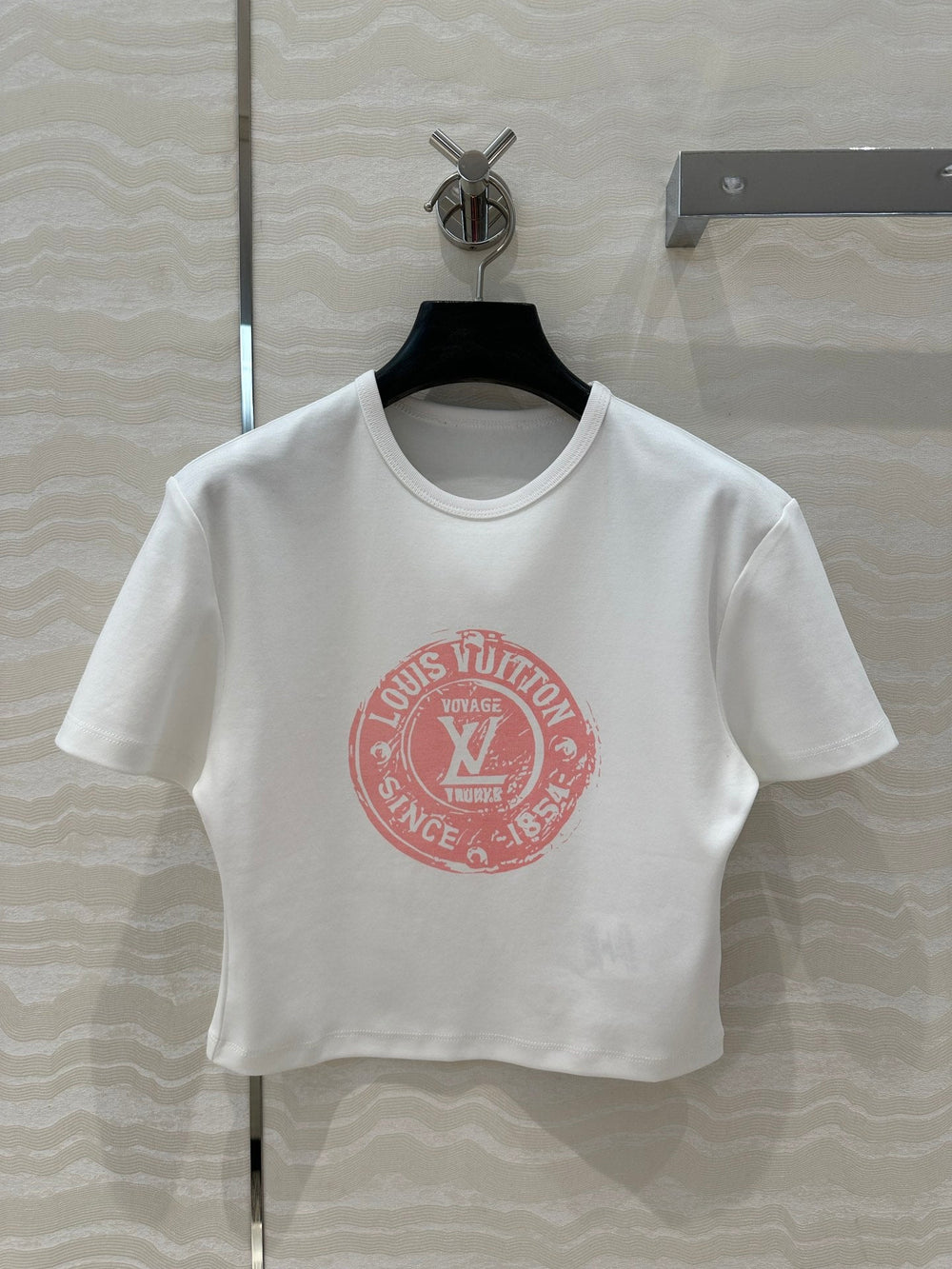 LV 25 MONOGRAM Print Logo Short T-Shirt White Pink Cotton – Accessorio premium elegante