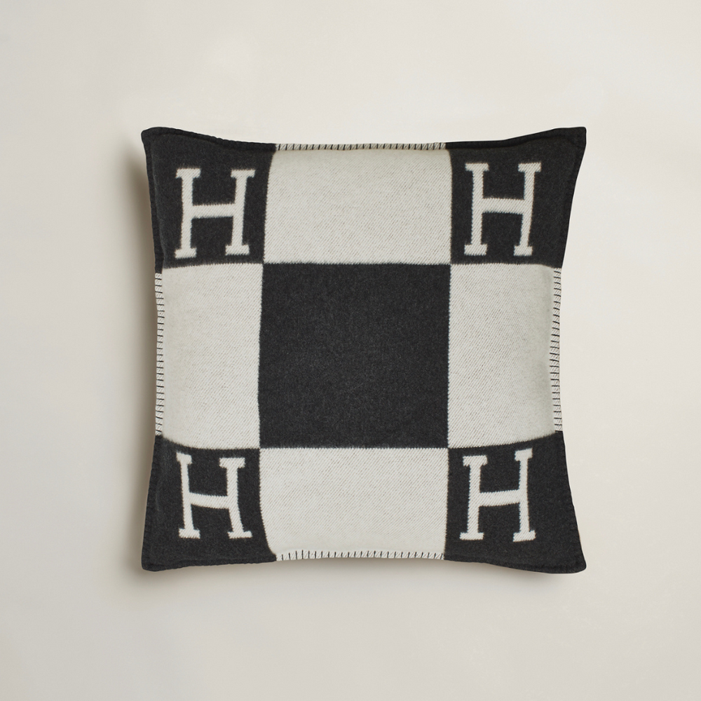 CUSCINO ORION NERO – Accessorio premium elegante