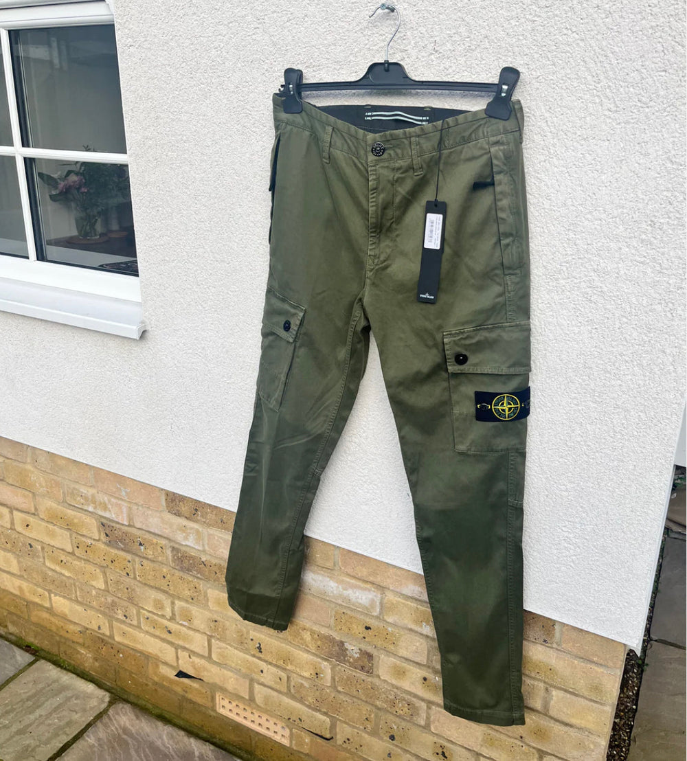 Pantalon Cargo Stone Island – Accessorio premium elegante