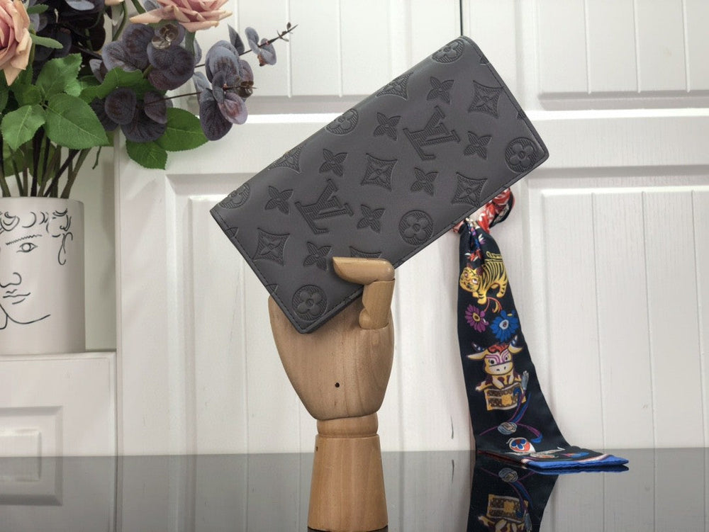 LV PORTAFOGLIO BRAZZA – Accessorio premium elegante