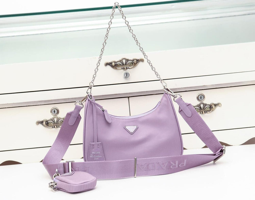 PRADA RE-EDITION 2005 IN RE-NYLON – Accessorio premium elegante