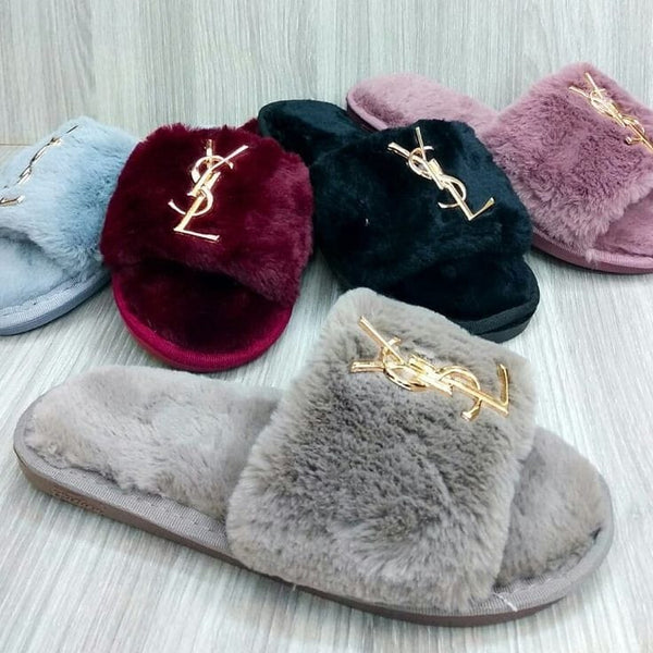 Pantofole YSL β Accessorio premium elegante