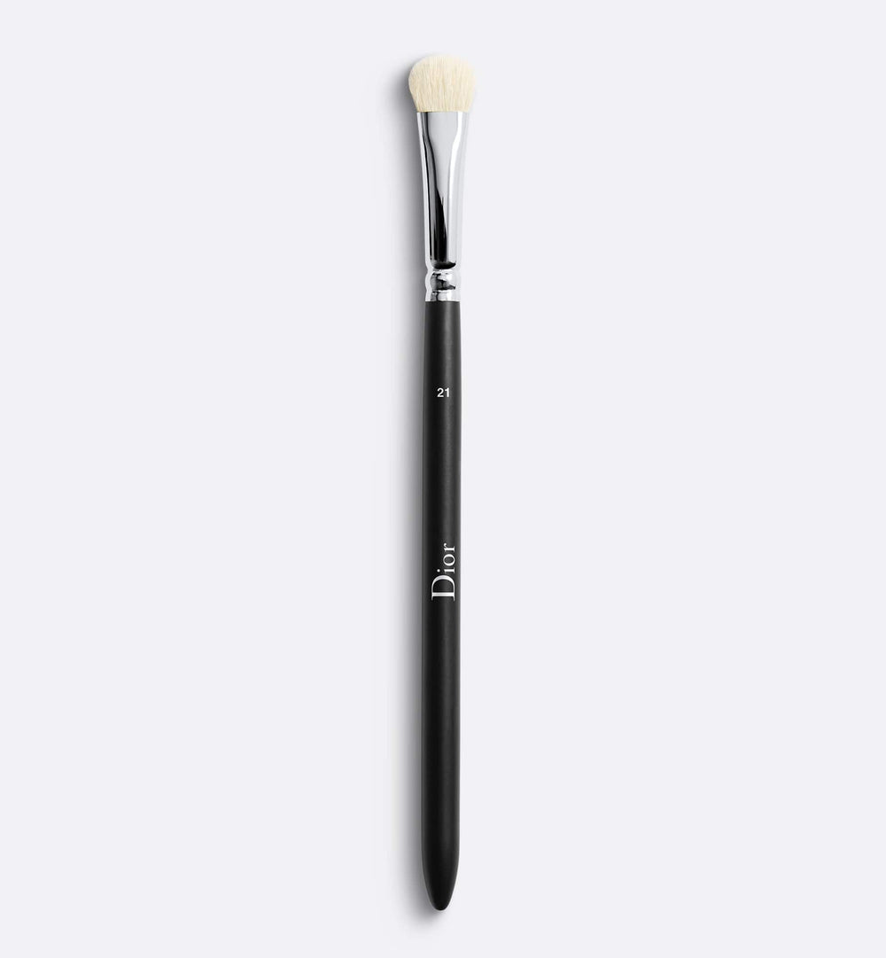 DIOR BACKSTAGE EYESHADOW SHADER BRUSH N° 21 – Accessorio premium elegante