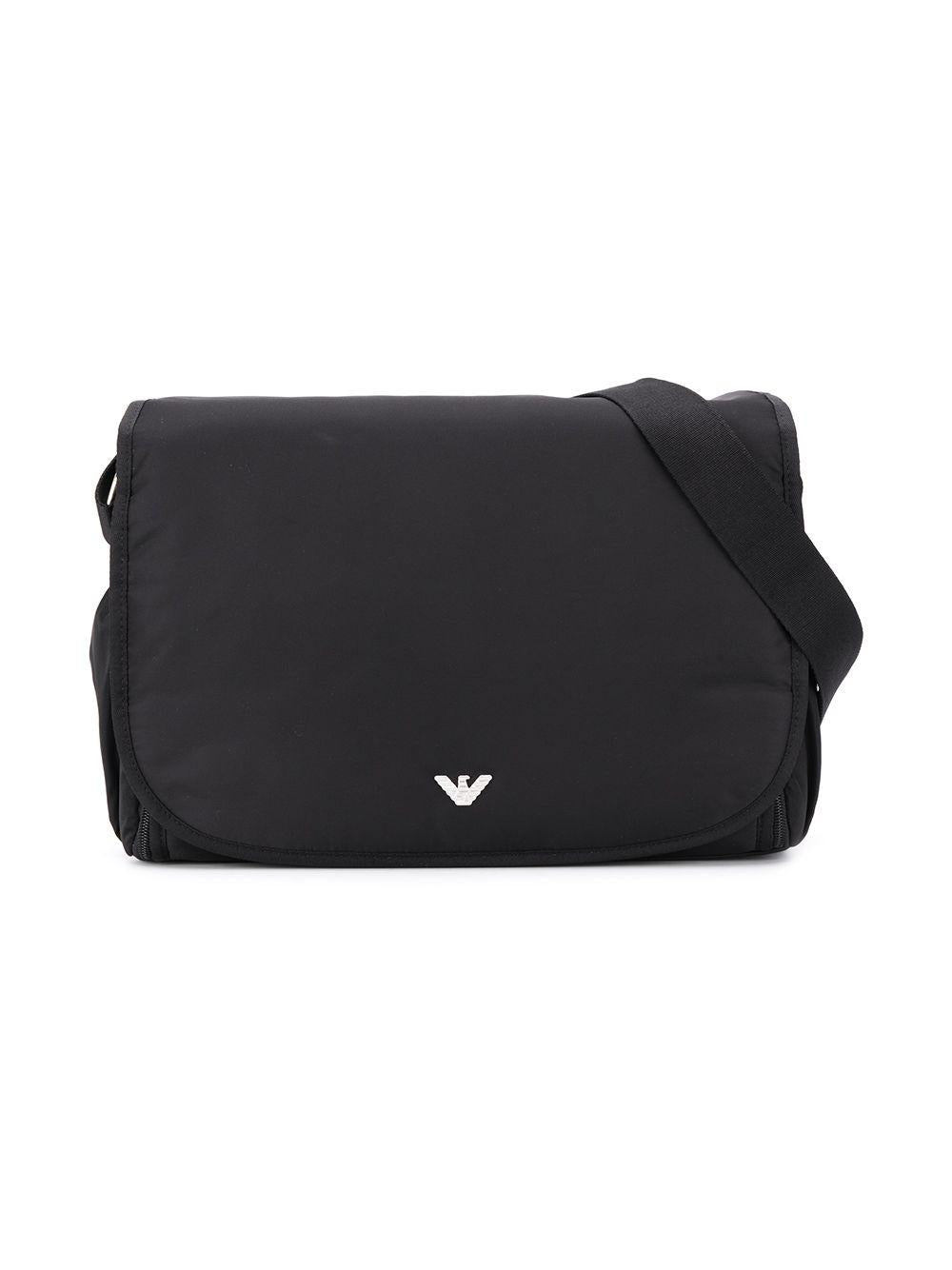 Borsa fasciatoio per neonati Emporio Armani Kids nera con logo – Accessorio premium elegante
