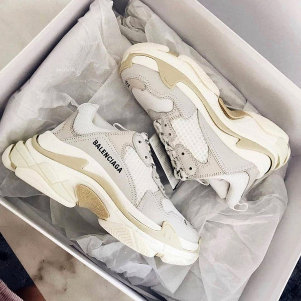 Balenciaga Triple S – Accessorio premium elegante