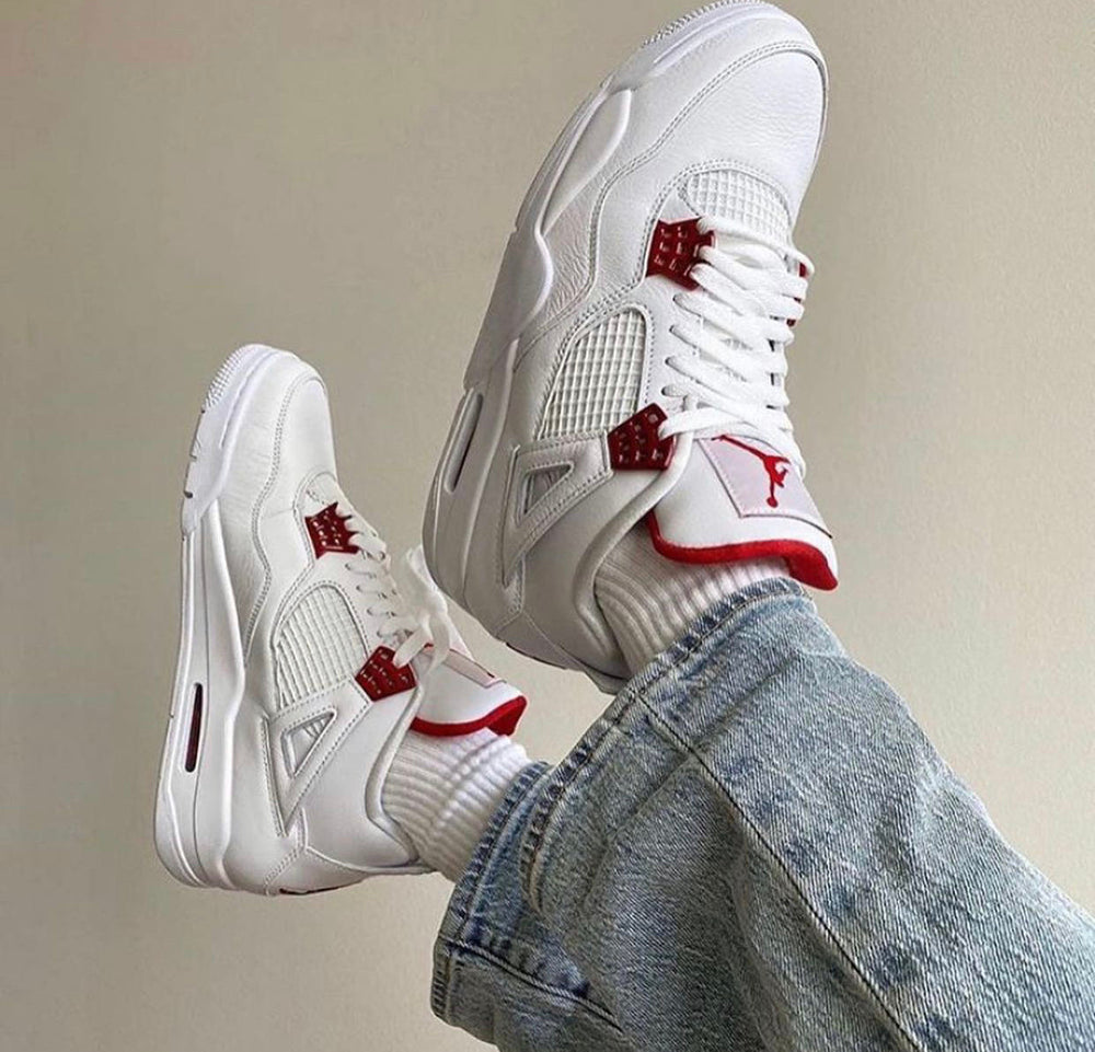 Air Jordan 4 – Accessorio premium elegante