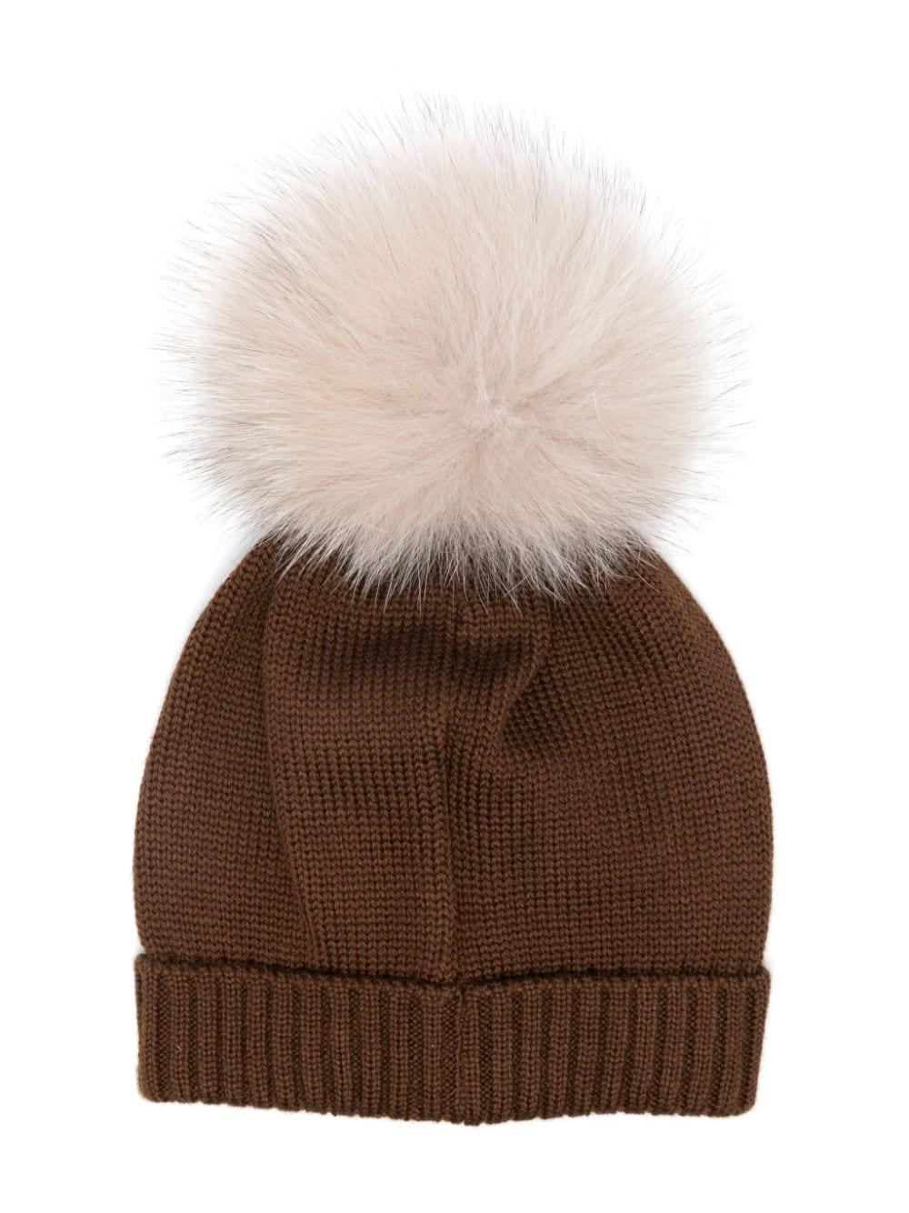 Berretto con pompon per neonata Colorichiari marrone con tesa con piega – Accessorio premium elegante