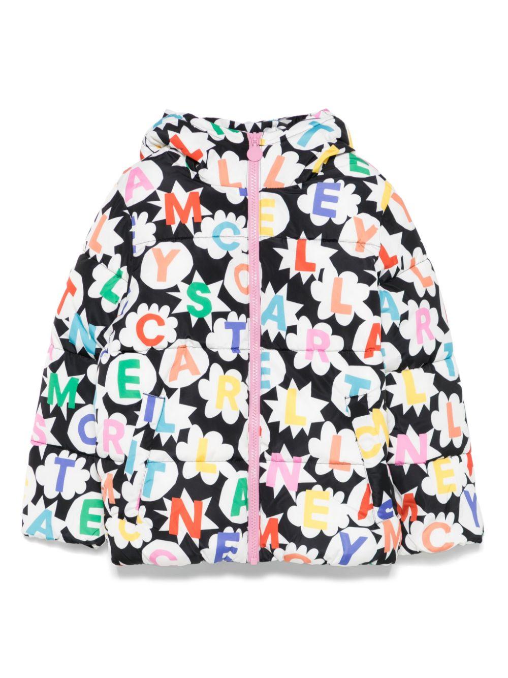 Giubbino per bambina Stella McCartney Kids nero con stampa logo all over – Accessorio premium elegante
