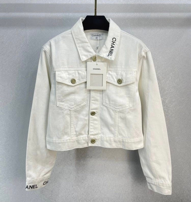 Veste en Jean Chanel – Accessorio premium elegante