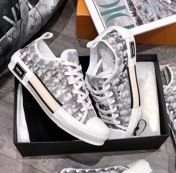 DIOR B23 – Accessorio premium elegante