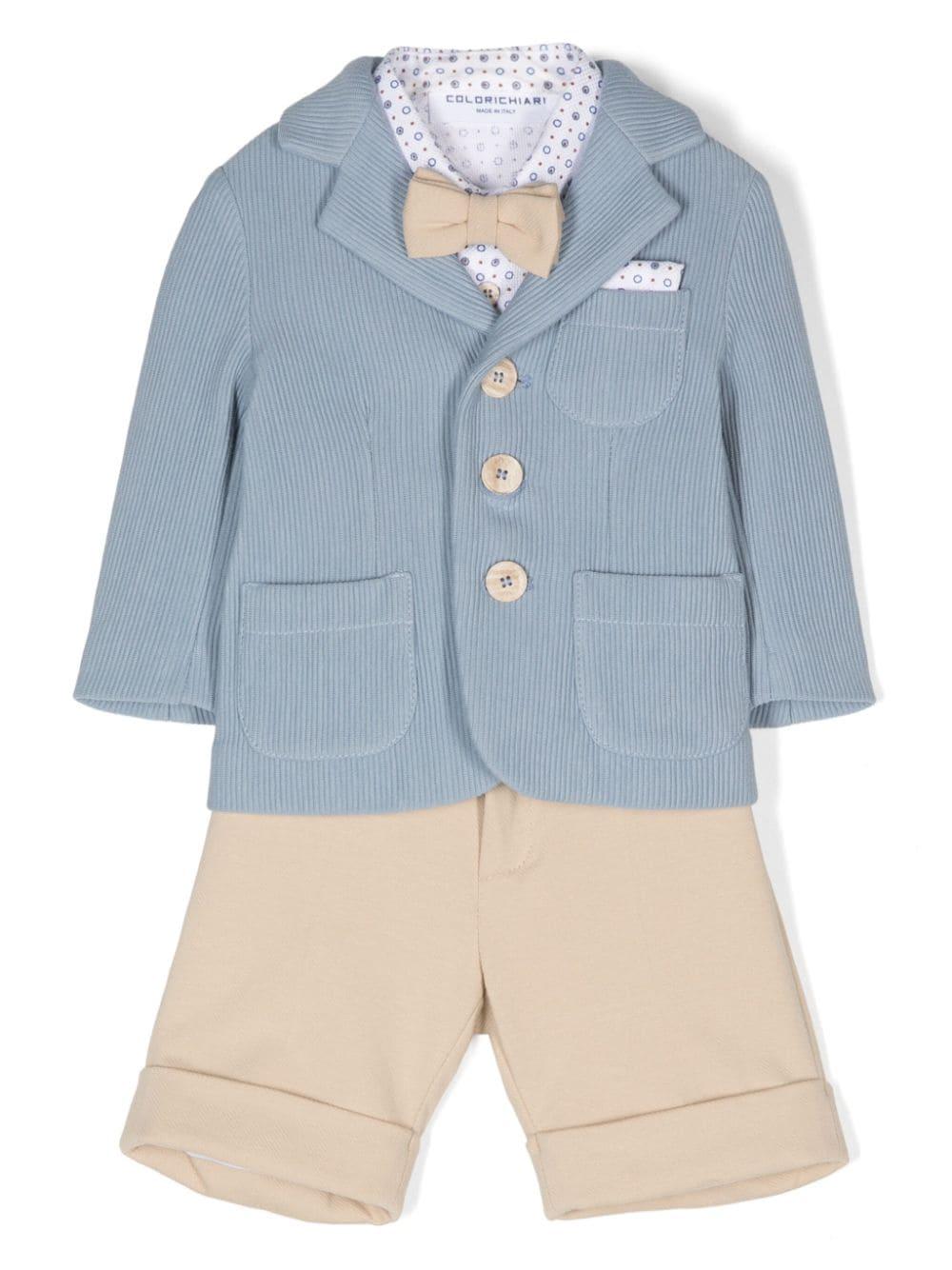 Set shorts azzurro e beige con giacca monopetto Colorichiari – Accessorio premium elegante