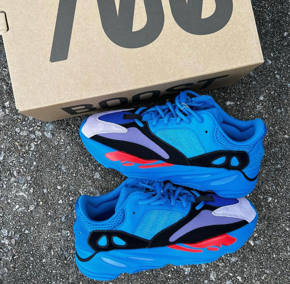 Yeezy 700 – Accessorio premium elegante