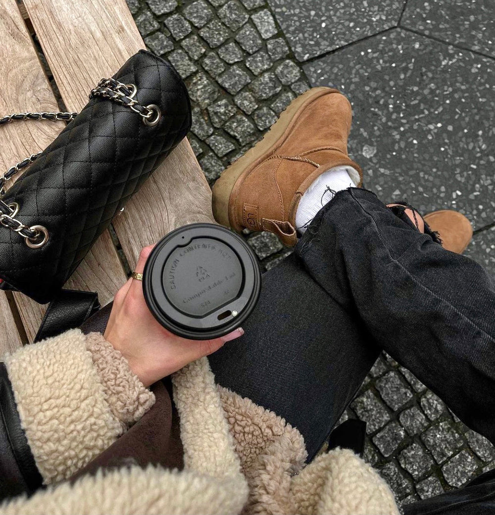Bottes UGG Classic Ultra Mini – Accessorio premium elegante