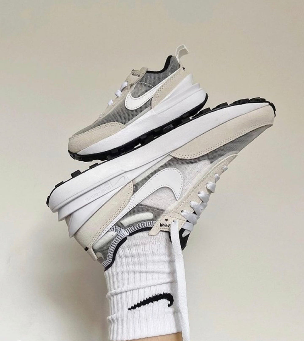 Nike Waffle One – Accessorio premium elegante