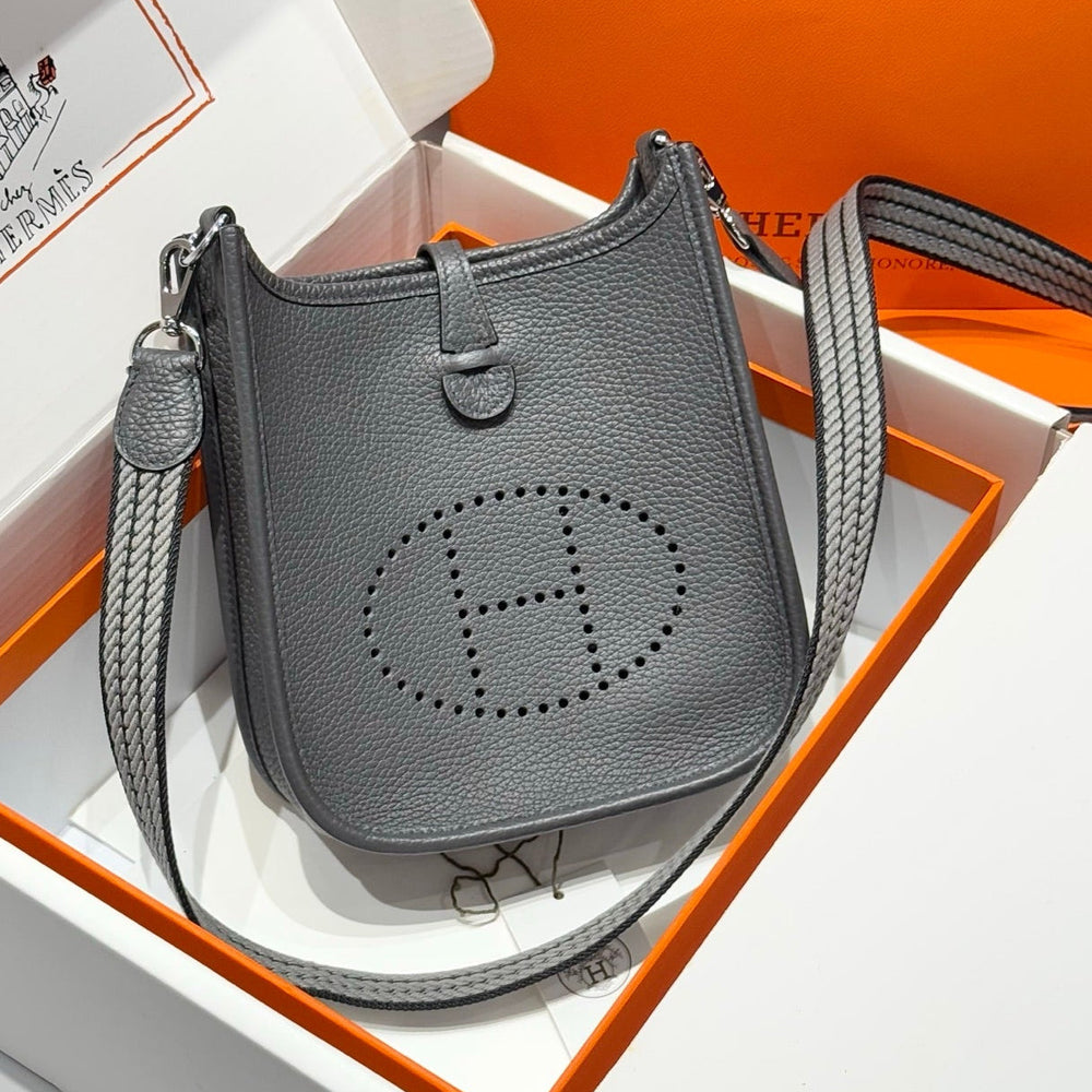 Hermes Evelyn 18 Bag Graphite Gray Epsom Leather 255530 – Accessorio premium elegante