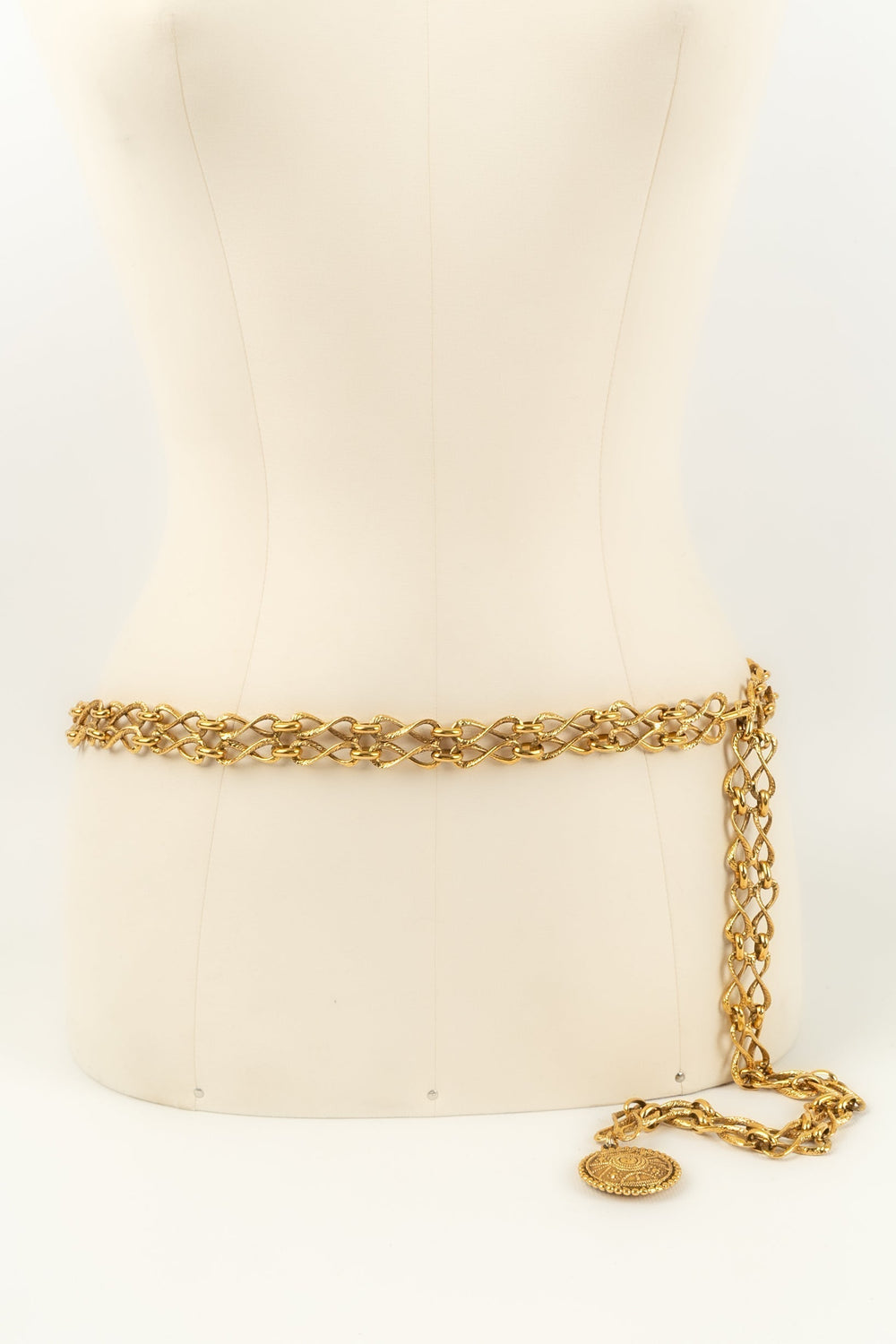 Ceinture dorée Chanel 1980s – Accessorio premium elegante