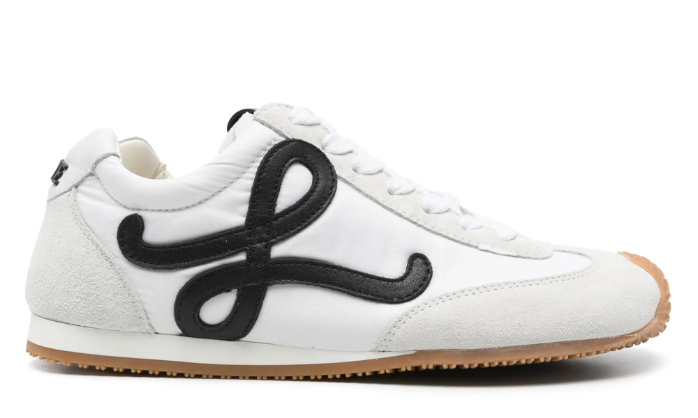 Loewe Ballet Runner 2.0 'White Black' – Accessorio premium elegante