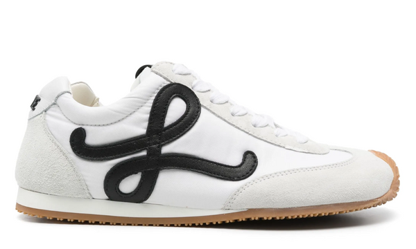 Loewe Ballet Runner 2.0 'White Black' – Accessorio premium elegante