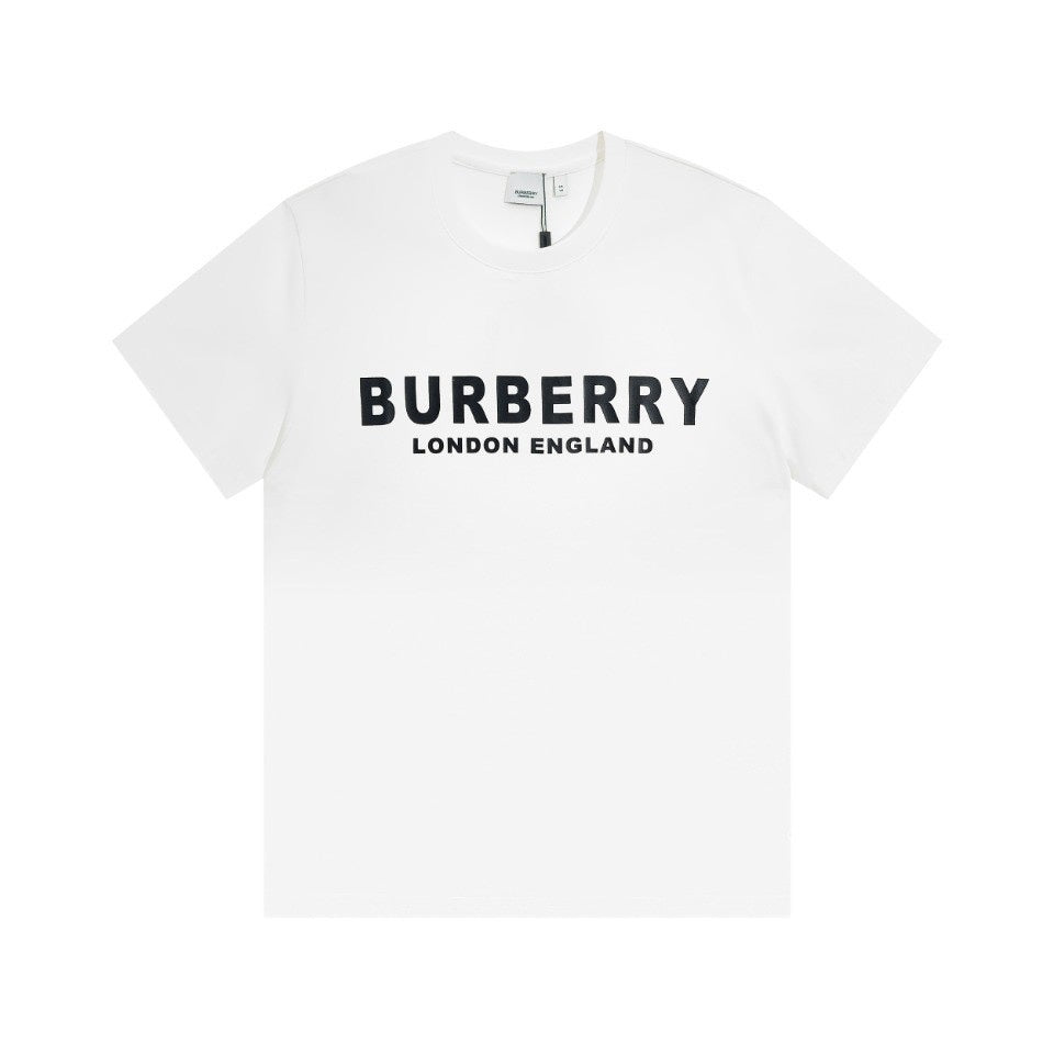T-SHIRT-BURBERRY – Accessorio premium elegante