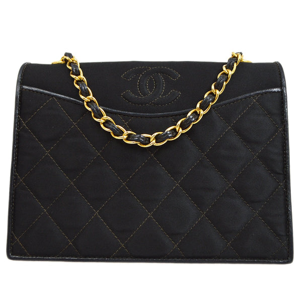 CHANEL 1989-1991 Black Satin Quilted Shoulder Bag – Accessorio premium elegante