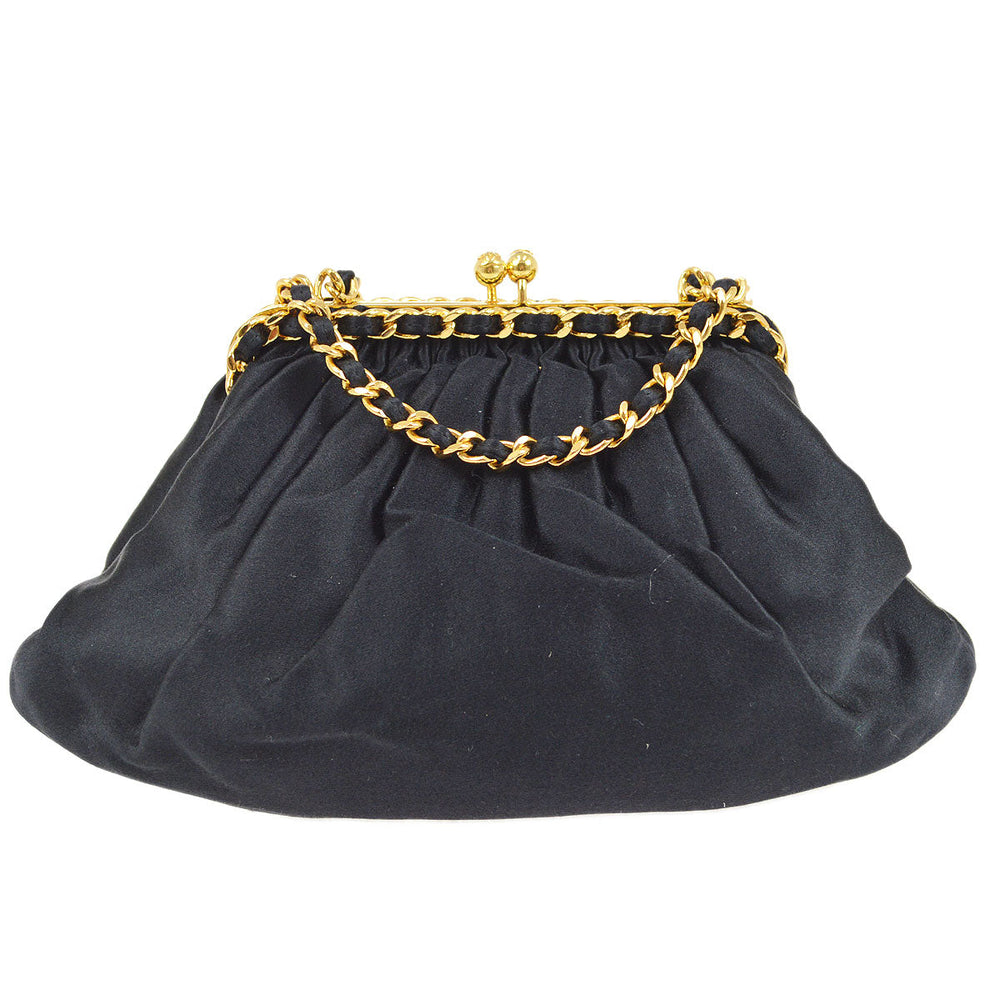 CHANEL 1996-1997 Black Satin Kisslock Shoulder Bag – Accessorio premium elegante
