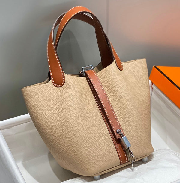 Hermes Picotin Lock 18 Beige mix Brown Togo Leather 255565 – Accessorio premium elegante