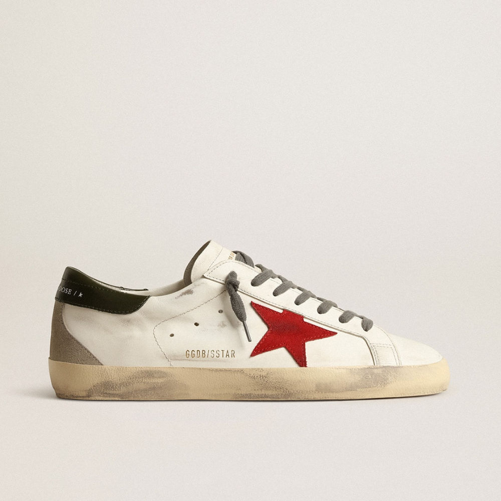 Super Star Suede Rossa e talloncino in pelle verde – Accessorio premium elegante