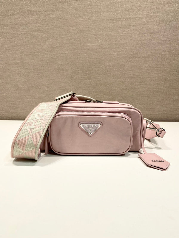 Prada Crossbody – Accessorio premium elegante