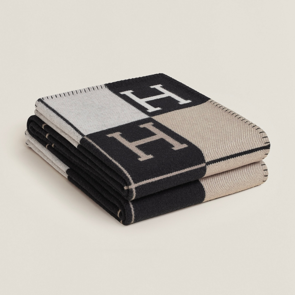 PLAID MATRIX NERO – Accessorio premium elegante