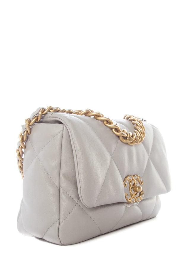 Chanel 19 Medium Grey – Accessorio premium elegante