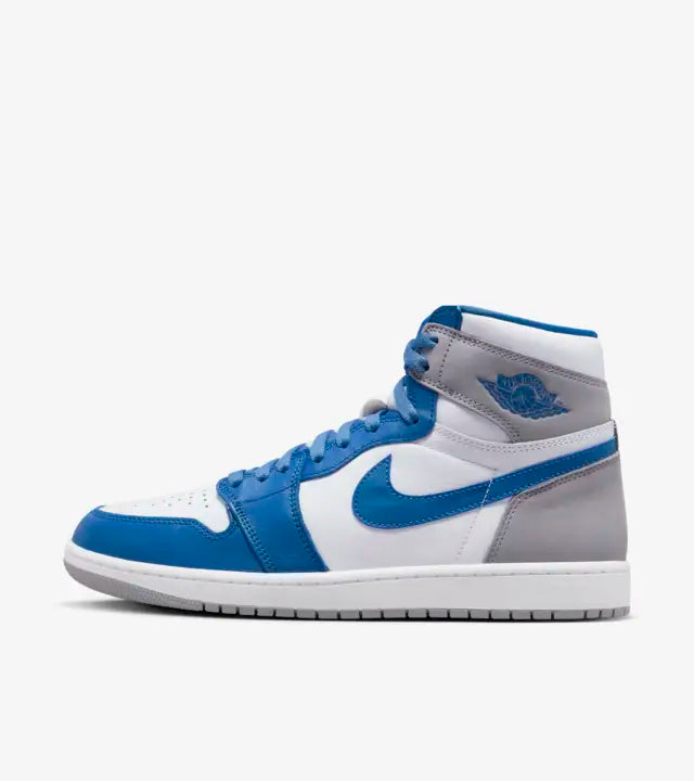 Air Jordan 1 True Blue – Accessorio premium elegante