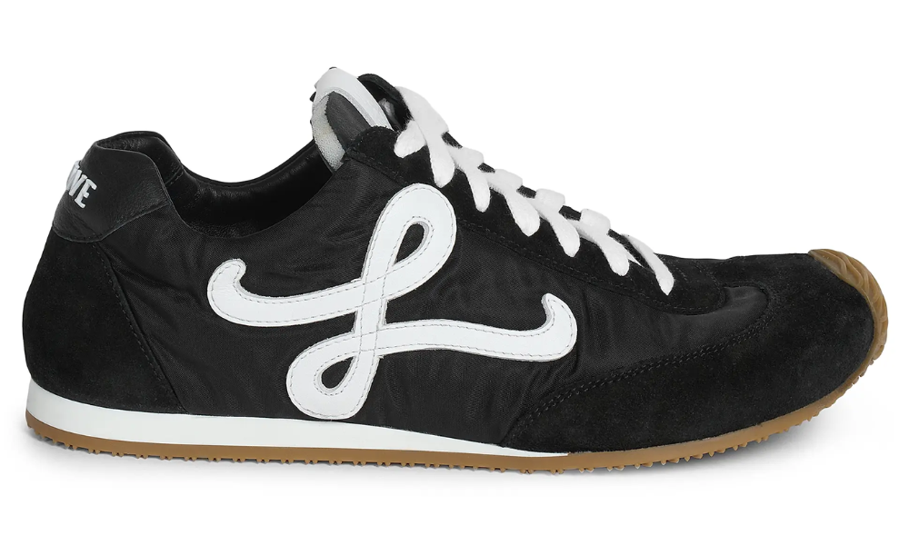 Loewe Ballet Runner 2.0 'Black White' – Accessorio premium elegante