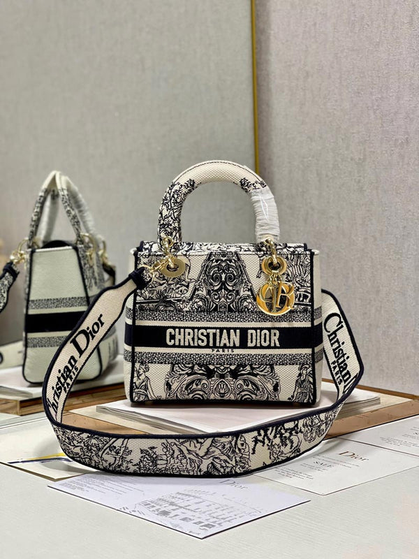 Lady D – Accessorio premium elegante