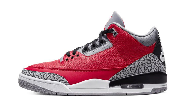 J3 RETRO-SE FIRE RED – Accessorio premium elegante