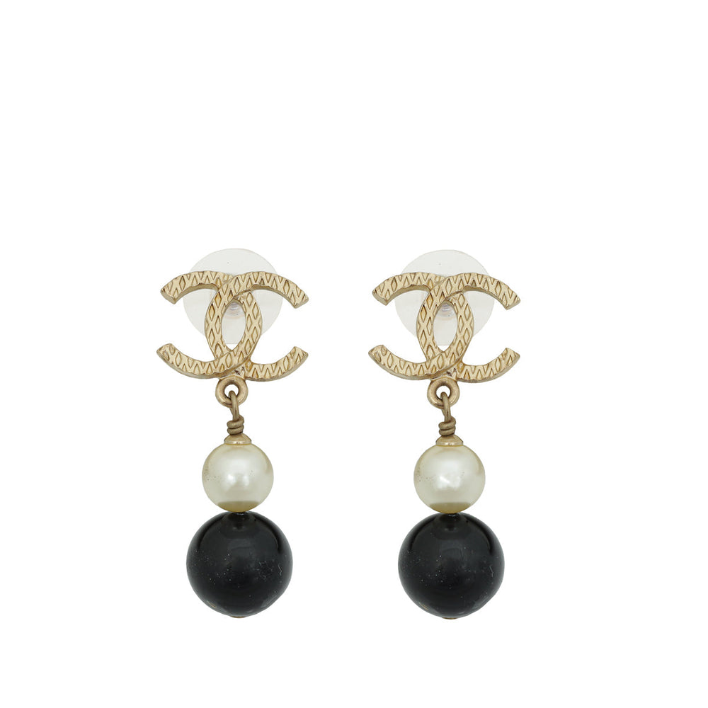 Chanel Bicolor CC Pearl Drop Earring – Accessorio premium elegante