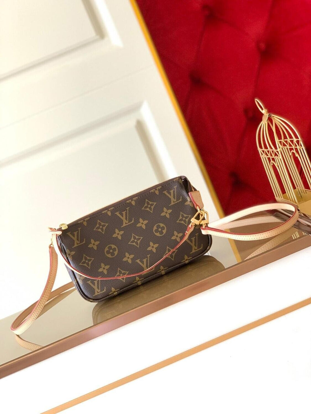 LV POCHETTE ACCESSOIRES NM – Accessorio premium elegante