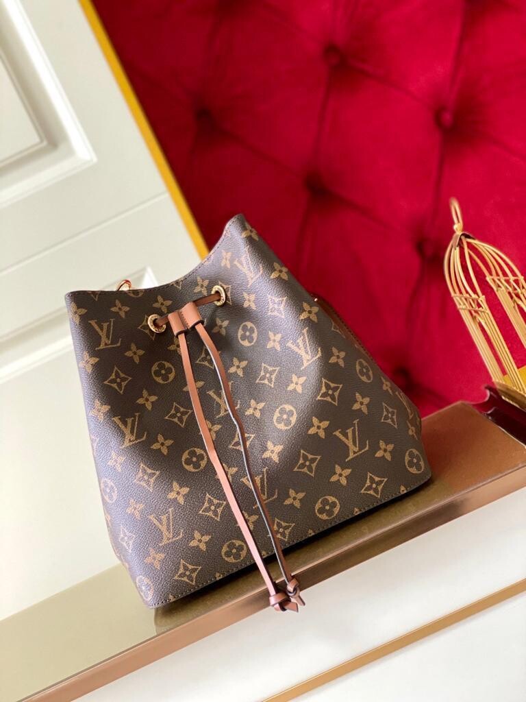 LV NÉONOÉ MM CARAMELLO – Accessorio premium elegante