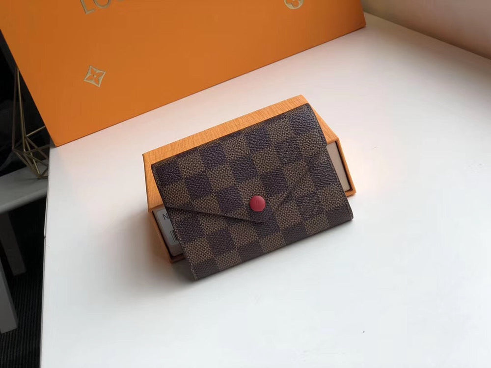 LV PORTAFOGLIO VICTORINE – Accessorio premium elegante