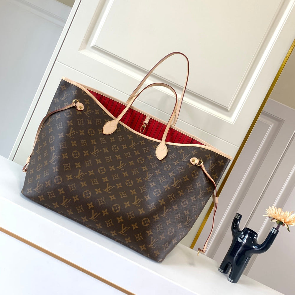LV NEVERFULL MM – Accessorio premium elegante