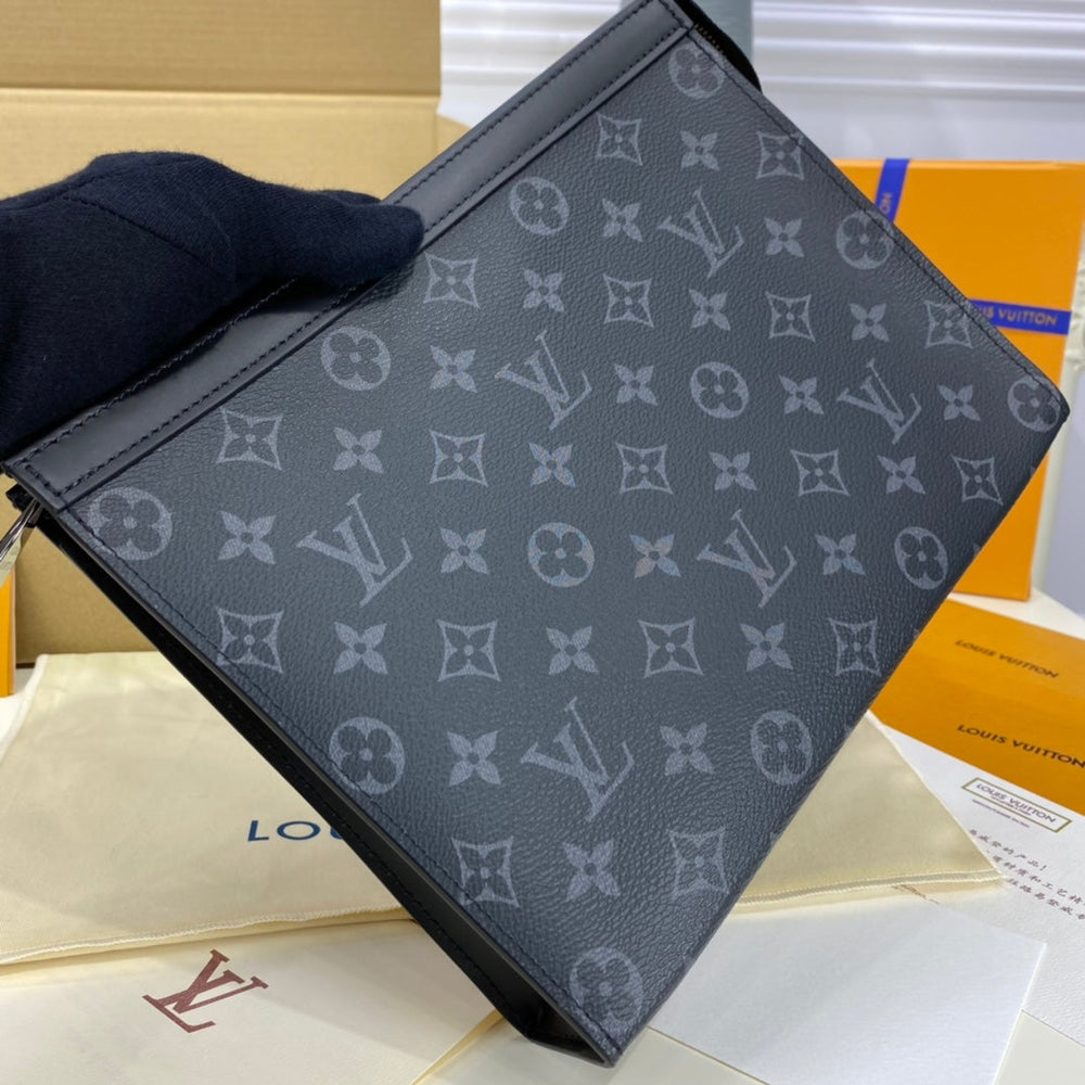 POCHETTE VOYAGE MM – Accessorio premium elegante