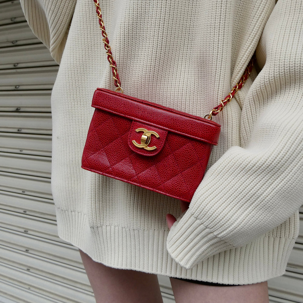 CHANEL * 1991-1994 Shoulder Bag Micro Red Caviar – Accessorio premium elegante