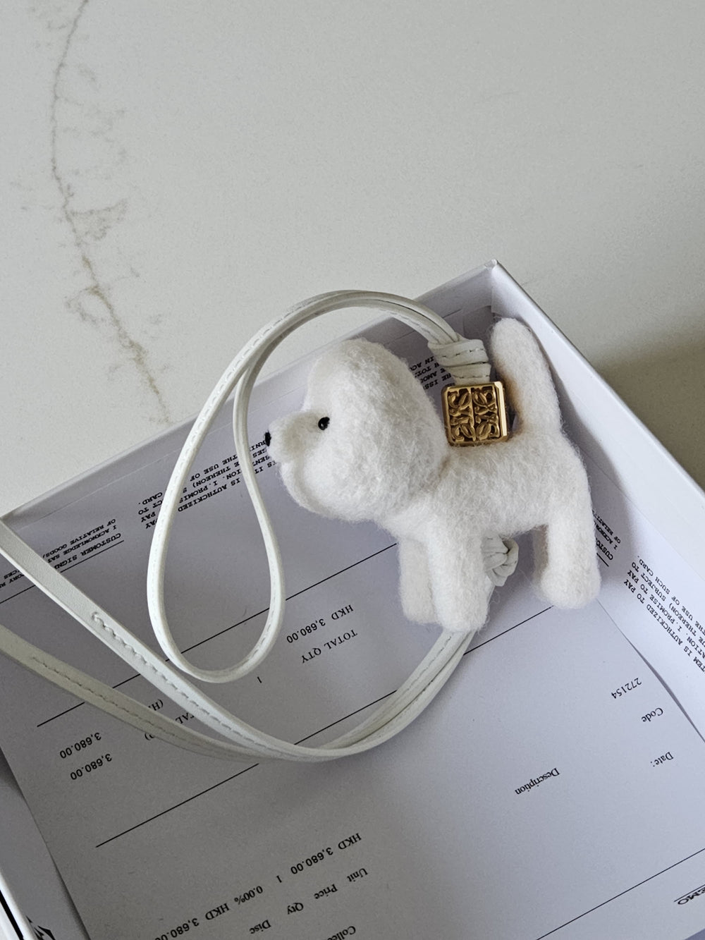 LOEWE (Ornaments) – Accessorio premium elegante