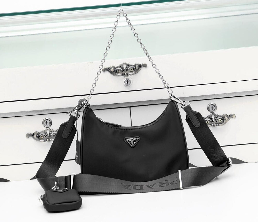 PRADA RE-EDITION 2005 IN RE-NYLON BLACK – Accessorio premium elegante