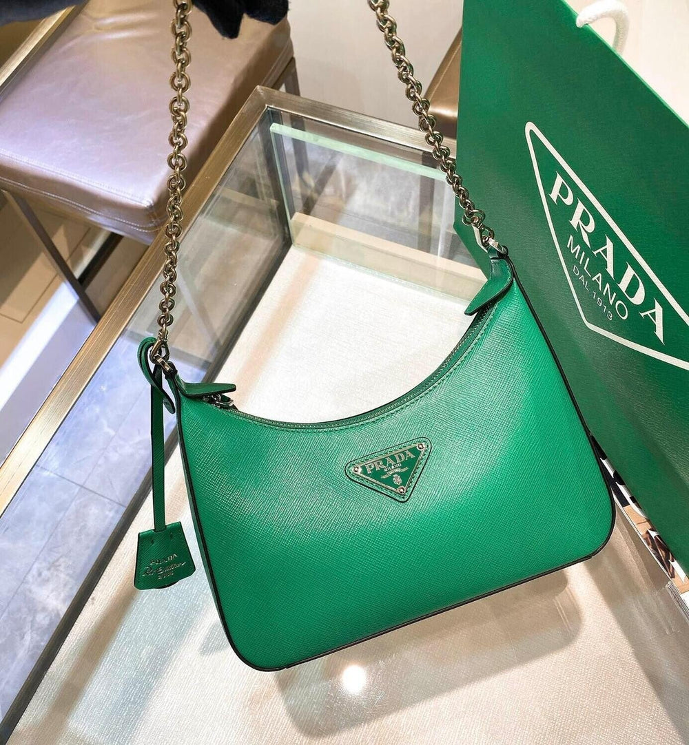 PRADA RE-EDITION 2005 IN RE-NYLON GREEN – Accessorio premium elegante