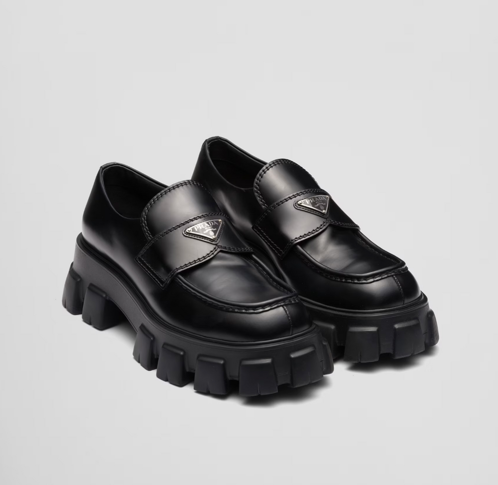 Shoes Monolith