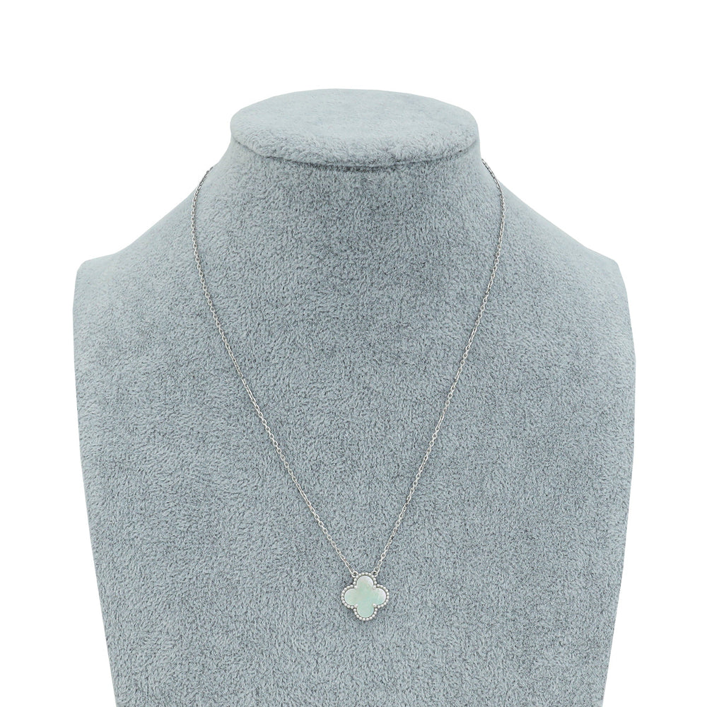 Van Cleef & Arpels 18K White Gold MOP Vintage Alhambra Pendant Necklace – Accessorio premium elegante