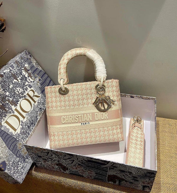 BORSA MEDIA DIOR BOOK TOTE – Accessorio premium elegante